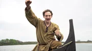 Julian ist selbst als Wikinger verkleidet und will alles &uuml;ber das Leben der Nordm&auml;nner rausfinden.