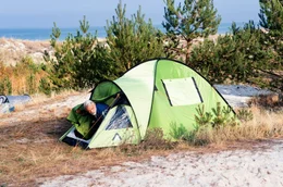 Camping-Kalle (Christoph M. Ohrt) hasst das Zelten.