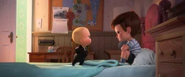 "The Boss Baby", F&uuml;r den siebenj&auml;hrigen Tim st&uuml;rzt die Welt zusammen: Seine Eltern haben ein Boss-Baby bekommen! Tims Br&uuml;derchen kommt im Anzug und mit Aktentasche unterm &Auml;rmchen mit dem Taxi angerauscht. Seither haben Mom und Dad keine Zeit mehr f&uuml;r Tim. Hinter deren R&uuml;cken er&ouml;ffnet das Baby als abgebr&uuml;hter Gesch&auml;ftsmann den erbitterten Kampf um die Vorherrschaft im Kinderzimmer. Erst der Plan, die Zuneigung der Eltern nicht an s&uuml;&szlig;e Hundewelpen zu verlieren, eint die Br&uuml;der auf einer turbulenten Geheimmission.  SENDUNG: ORF eins - FR - 25.12.2020 - 14:05 UHR. - Veroeffentlichung fuer Pressezwecke honorarfrei ausschliesslich im Zusammenhang mit oben genannter Sendung oder Veranstaltung des ORF bei Urhebernennung.