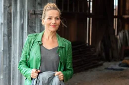 Veronika (Tanja Wedhorn) hat Piet l&auml;ngst durchschaut &ndash; und macht trotzdem mit.