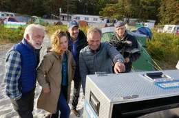 BTS _ Von links nach rechts: Christoph M. Orth, Diana Amft, Stefan Retzbach (Produzent), Josh Broecker (Regie), Eckhard Jansen (Kamera)