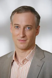 Manuel Boecker (Ferdinand Merz).