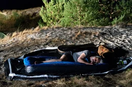 Camping-Kalle (Christoph M. Ohrt) braucht dringend Erholung.