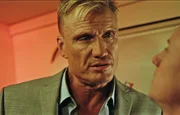 Im Bild: Matthew Sharpe (Dolph Lundgren)