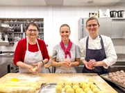 Kira Saskia Schinko mit Theresia Palmetzhofer Gasthaus &bdquo;Zur Palme&ldquo;, Neuhofen an der Ybbs, N&Ouml;.