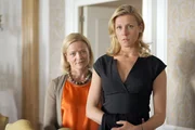 Im Bild (v.li.): Michou Friesz (Brigitte Mitlehner), Franziska Weisz (Helena Benk). Im Bild (v.li.): Michou Friesz (Brigitte Mitlehner), Franziska Weisz (Helena Benk).