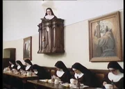 Essen und zuhören. Essen und zuhören.