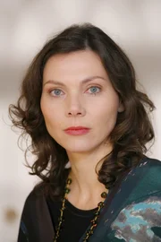 Caroline Grothgar (Klara Merz).