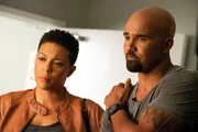 Winnie Harrelson (April Parker Jones) und Daniel 'Hondo' Harrelson (Shemar Moore).