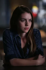 Cora Hale (Adelaide Kane)