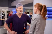 Dr. Dean Archer (Steven Weber) und Dr. Pamela Blake (Sarah Rafferty)