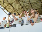 Am Cape Canaveral machen mehr als 4.000 Journalisten die Mondmission zu einem Medienspektakel.