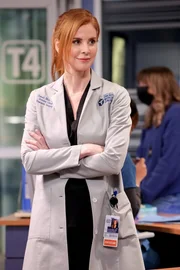Dr. Pamela Blake (Sarah Rafferty)
