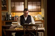 Tom Selleck as Frank Reagan Tom Selleck as Frank Reagan