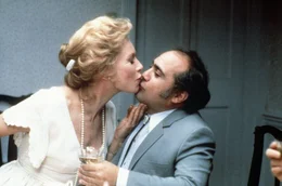 Aurora Greenway (Shirley MacLaine), Vernon Dahlart (Danny De Vito)