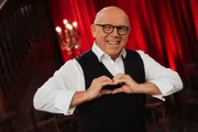 Musikalisch und satirisch startet die Brettl-Spitzen-Familie mit Jürgen Kirner in den Frühling. Unter dem Motto "Des gibt's nur bei uns!" trifft Heimatgefühl auf Wirtshausstimmung und Satire. Musikalisch und satirisch startet die Brettl-Spitzen-Familie mit Jürgen Kirner in den Frühling. Unter dem Motto "Des gibt's nur bei uns!" trifft Heimatgefühl auf Wirtshausstimmung und Satire.