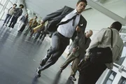 Jennings (Ben Affleck) ist auf Flucht mit einem wertvollen Kuvert.