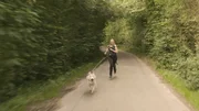 Fanny-Mo trainiert mit ihren Hunden f&uuml;r ein gro&szlig;es Abenteuer: Ein 80-Kilometer-Lauf.