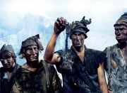 Das Zwergenleben ist f&uuml;r (v.l.) Cloudy (Boris Aljinovic), Bubi (Otto Waalkes), Tschakko (Mirco Nontschew) und Speedy (Martin Schneider) nicht immer leicht...  +++ Die Verwendung des sendungsbezogenen Materials ist nur mit dem Hinweis und Verlinkung auf RTL+ gestattet. +++