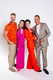 V.l.: Stefan Bockelmann (Henning Ziegler), Berrit Arnold (Daniela Ziegler), Tatjana Clasing (Simone Steinkamp), Silvan-Pierre Leirich ("Richard Steinkamp"). V.l.: Stefan Bockelmann (Henning Ziegler), Berrit Arnold (Daniela Ziegler), Tatjana Clasing (Simone Steinkamp), Silvan-Pierre Leirich ("Richard Steinkamp").