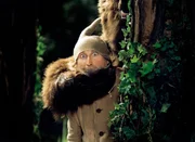 Als B&auml;r verkleidet verhindert Tschakko, dass Bubi (Otto Waalkes) heimlich dabei zuschaut, wie Rotk&auml;ppchen in einem T&uuml;mpel baden geht...  +++ Die Verwendung des sendungsbezogenen Materials ist nur mit dem Hinweis und Verlinkung auf RTL+ gestattet. +++