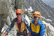 Fran&ccedil;ois Pallandre (li.) und Martial Dumas (re.) bei der Kristallsuche im Mont-Blanc-Massiv