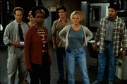 V.l.: Frank Chase (Joey Slotnick), Sarah Kennedy (Kim Dickens), Janice Walton (Mary Randle), Mathew Kensington (Josh Brolin), Linda McKay (Elisabeth Shue) und Carter Abbey (Greg Grunberg).
