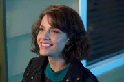 Lea (Paige Spara)