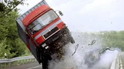 Bei einer Zollkontrolle auf der Autobahn bricht ein LKW mit zwei Mann Besatzung und wird von der Polizei verfolgt...
