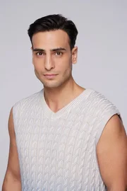 Portr&auml;t: Timur &Uuml;lker spielt "Nihat G&uuml;ney"