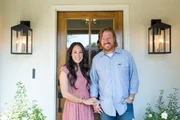 Das Ehepaar Chip (r.) und Joanna Gaines (l.) verwandeln heruntergekommene Immobilien in wahre Traumh&auml;user. Ob sie auch dieses Mal ihre Kunden gl&uuml;cklich machen k&ouml;nnen?
