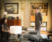 W&auml;hrend sich Watson (Lucy Liu, l.) um eine Partnerschaft mit dem FBI bem&uuml;ht, will Morland (John Noble, r.) seinen Einfluss nutzen, um Sherlock und Joan wieder beim NYPD einsetzen zu lassen ...