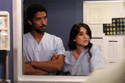 DOC - Es liegt in deinen H&auml;nden Staffel 2 Folge 15 Alberto Boubakar Malanchino als Dr. Gabriel Kidane, Simona Tabasco als Dr. Elisa Russo