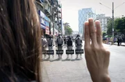 Die junge Generation protestiert gegen das Regime in Myanmar und trotzt der brutalen und willk&uuml;rlichen Vorgehensweise des Milit&auml;rs.