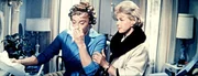 Connie (Audrey Meadows, l.) sieht dem Gl&uuml;ck ihrer besten Freundin Cathy Timberlake (Doris Day, r.) mit einem lachenden und einem weinenden Auge entgegen.