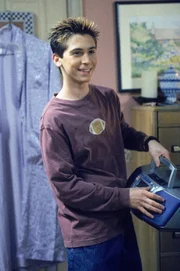 Reese (Justin Berfield).