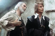 Der ungest&uuml;me Landbursche D'Artagnan (Michael York, r.) m&ouml;chte sich in Paris den ber&uuml;hmten Musketieren anschlie&szlig;en.