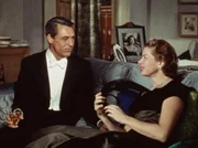 Die ber&uuml;hmte Schauspielerin Anna Kaiman ist sehr angetan von dem gutaussehenden Philip Adams (Cary Grant).