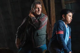 v.li.: Jim Hanson (Liam Neeson), Miguel (Jacob Perez)