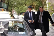 Um den Mord an einer Zeugin in Dannys (Donnie Wahlberg, l.) aktuellem Fall aufzukl&auml;ren, muss er mit Anthony (Steve Schirripa, r.) zusammenarbeiten - nicht gerade zu Dannys Freude ...