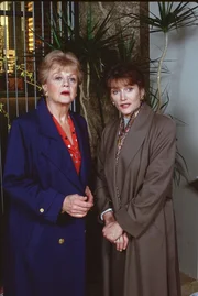 Jessica Fletcher (Angela Lansbury, l.)