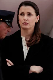 Bridget Moynahan as Erin Reagan Bridget Moynahan as Erin Reagan