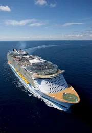 Die Oasis of the Sea - gr&ouml;&szlig;tes Kreuzfahrtschiff der Welt