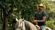 Sergeant Daniel 'Hondo' Harrelson (Shemar Moore)