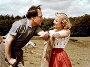 Jochen von Roth (Paul Klinger) verliebt sich in die Winzertochter Margot (Karin Andersen).