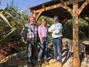 V.l.: David Domoney, Katie Rushworth und Alan Titchmarsh.