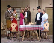 L-R: Beni (Erich Seyfried), Kathi (Gerda Steiner), Traudl (Manuela Denz), Florian (Hermann Giefer), Remigius (Peter Steiner), Monika (Christiane Blumhoff)