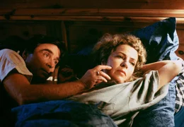 Zwischen Markus (Elmar Wepper) und Johanna (Michaela May) kriselt es.