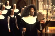 Schwester Mary Clarence (Whoopi Goldberg).