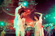 Der Tanzfilm "Saturday Night Fever" mit John Travolta and Karen Lynn Gorney (1977).
